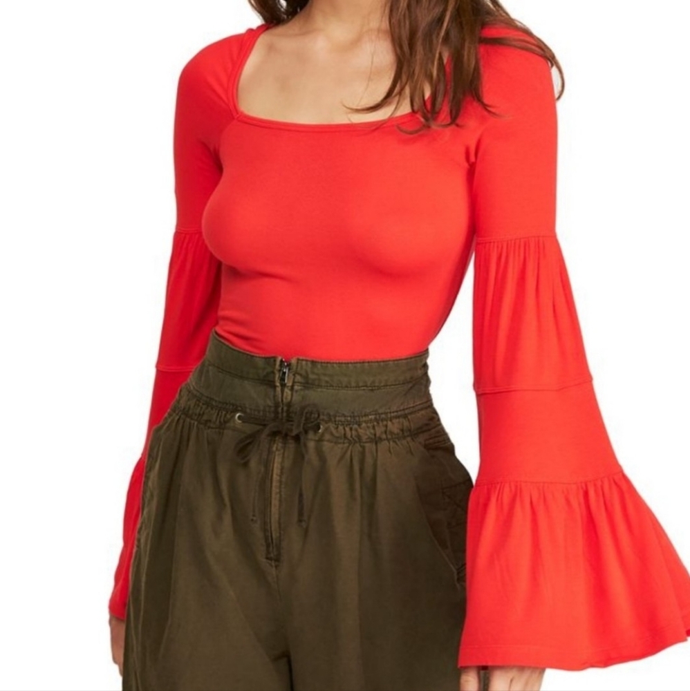 Free Peoole Size Large Red Bell Sleeve Top EUC